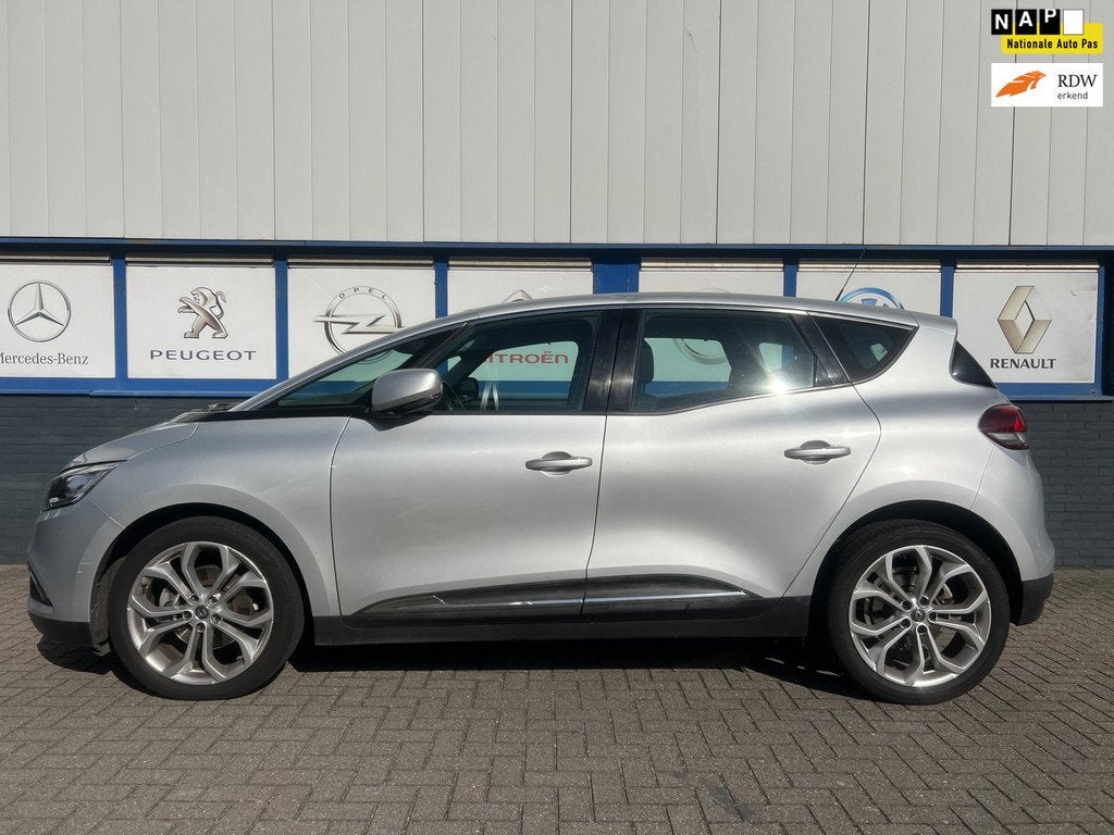 Renault Scénic 1.2 TCe Zen 2017 57000km 11950eu, Auto's, Renault, Voorwielaandrijving, Gebruikt, Euro 6, 1850 kg