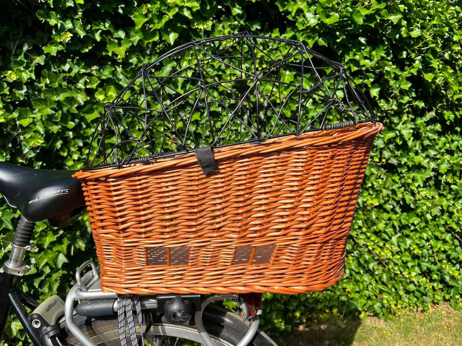 Honden fietsmand, Fietsen en Brommers, Fietsaccessoires | Fietsmanden, Ophalen, Zo goed als nieuw