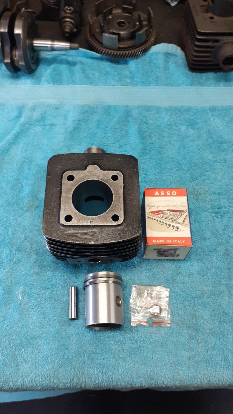 Jlo G 50 cilinder sets, Fietsen en Brommers, Brommeronderdelen | Oldtimers, Ophalen of Verzenden, Cilinder, Overige merken