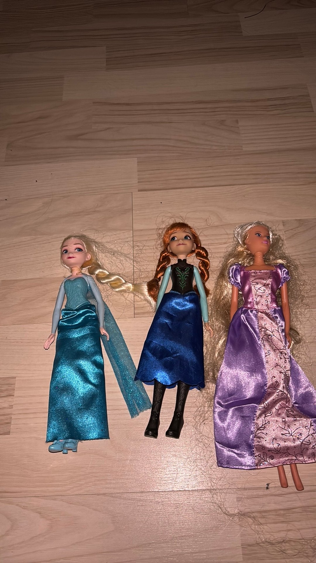Elsa,Anna en rapunzel barbies te koop, Kinderen en Baby's, Ophalen, Gebruikt, Barbie