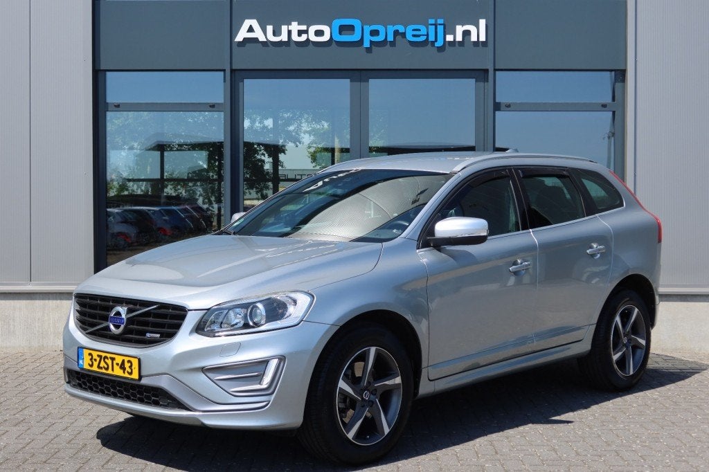Volvo XC60 2.0 T5 FWD R-Design AUTOMAAT 245pk Clima, NAVI, S, Auto's, 15 km/l, Gebruikt, Euro 6, 4 cilinders