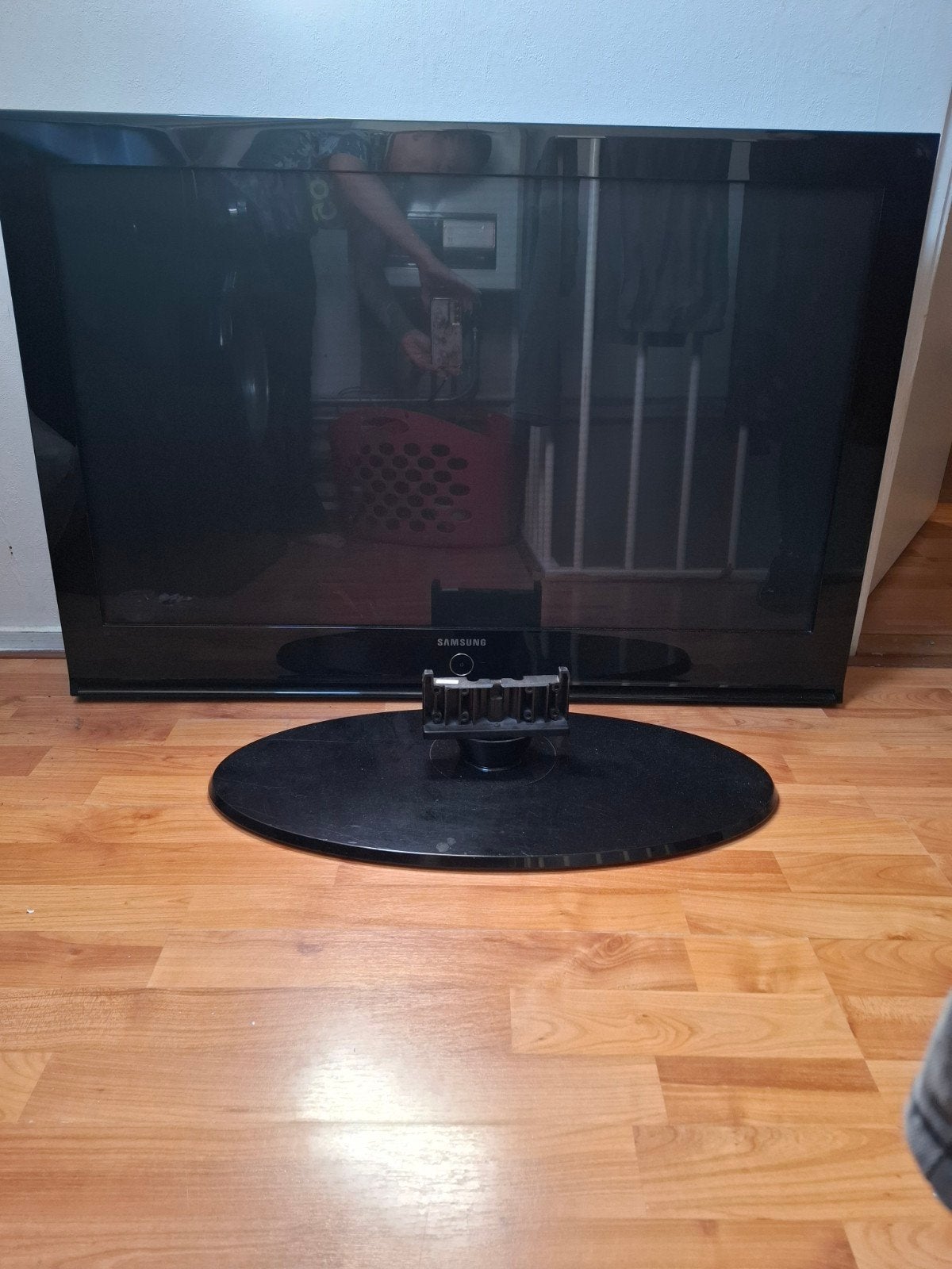 TE KOOP TELEVISIE + AFSTANDBEDIENG EN VOET., Ophalen, LED, 100 Hz, Samsung
