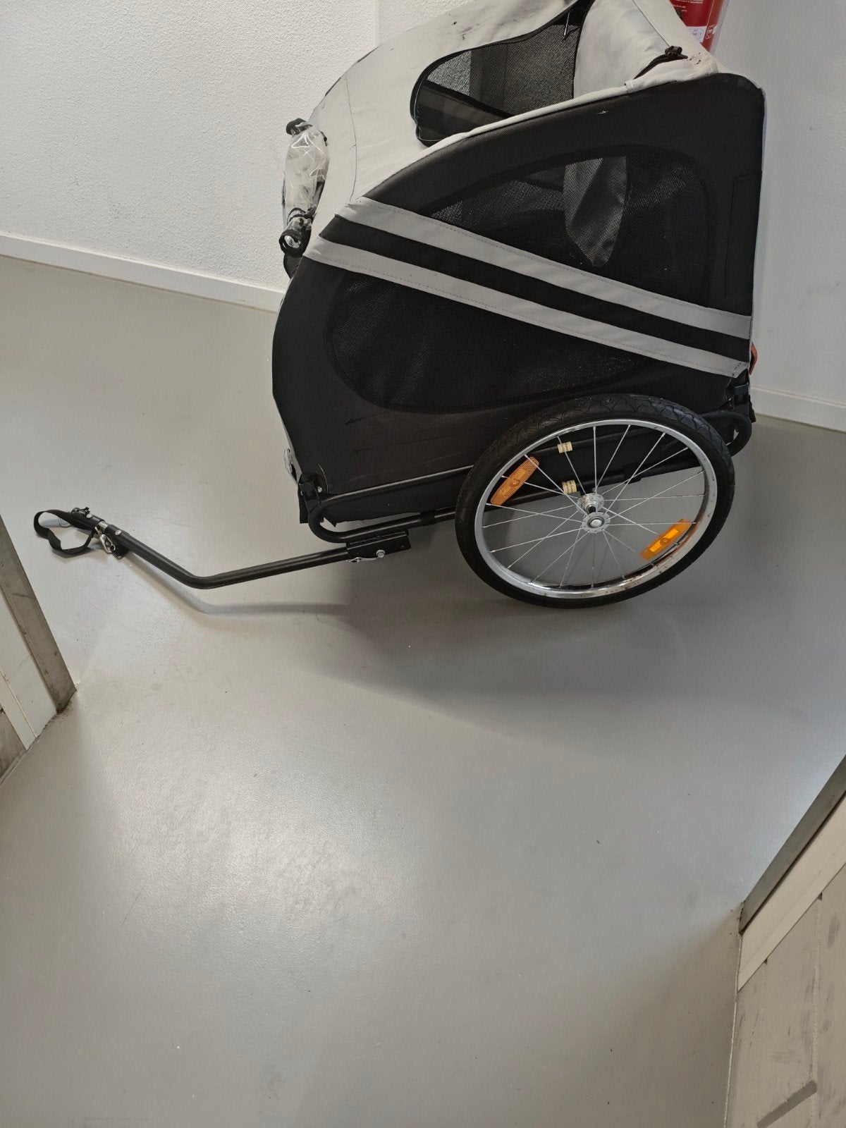 fietskar hond, Fietsen en Brommers, Fietsaccessoires | Aanhangers en Karren, Ophalen, Gebruikt, Opvouwbaar, 20 tot 40 kg