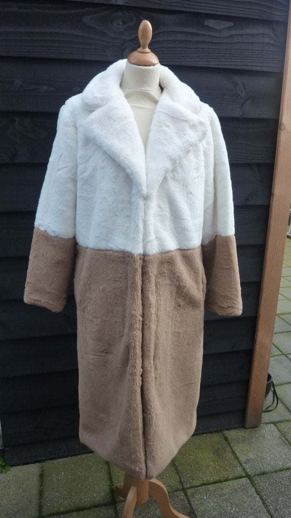 bontjas, nep bont, carnaval, jas, NIEUW, 15 stuks, Kleding | Dames, Ophalen of Verzenden, Nieuw, Carnaval, Kleding