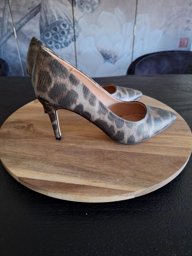 La Strada pumps leer maat 38, Kleding | Dames, Schoenen, Pumps, Overige kleuren, Ophalen of Verzenden, La Strada