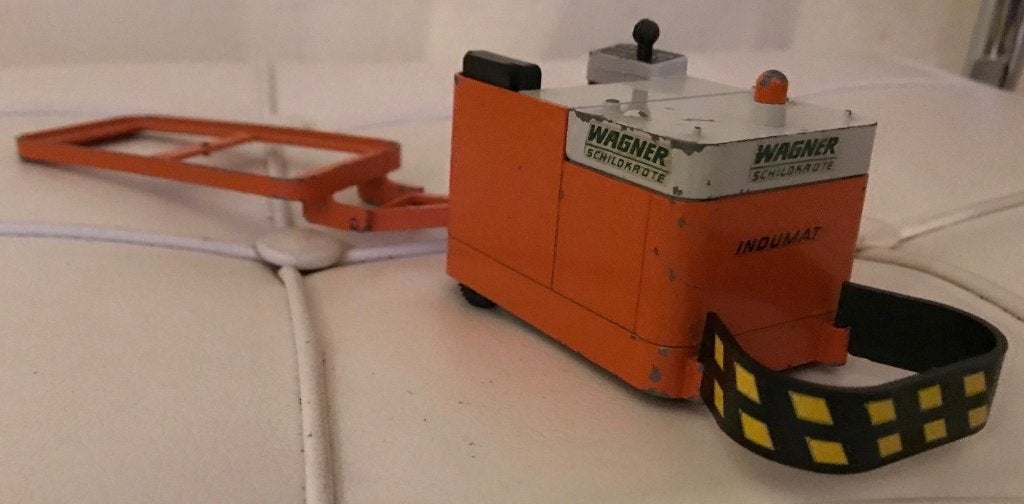 NZG Model 144 Wagner Schildkrote oranje 1/20 metaal, Ophalen of Verzenden, Gebruikt, Tractor of Landbouw