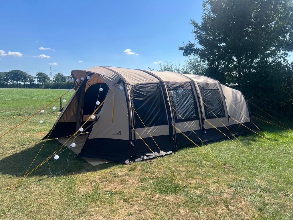 Redwood opblaas tunneltent voor 4 a 5 personen, Caravans en Kamperen, Tenten, Ophalen of Verzenden, Zo goed als nieuw, Tot en met 5