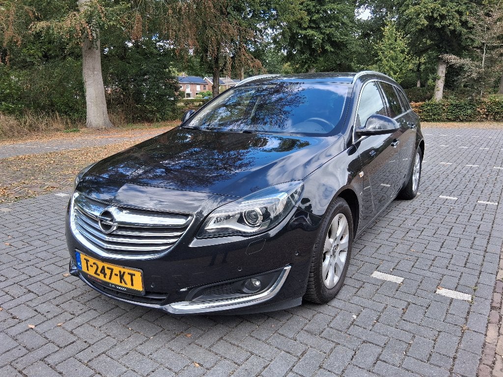Opel Insignia 1.4 Turbo 103KW Sports Tourer 2015 Zwart, Auto's, Stof, 4 cilinders, Zwart, Handgeschakeld