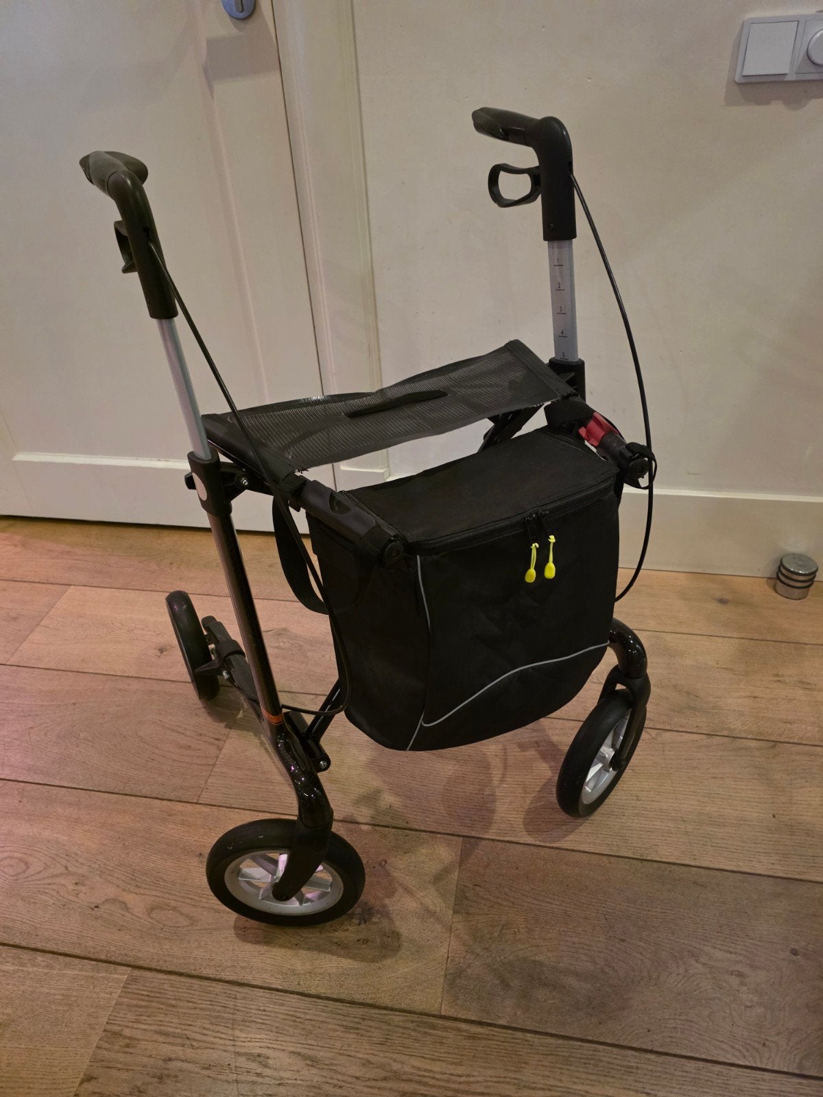 Carbon  Rollator Athlon SL Lichtgewicht 5,2kg, Diversen, Ophalen of Verzenden, Lichtgewicht, Gebruikt