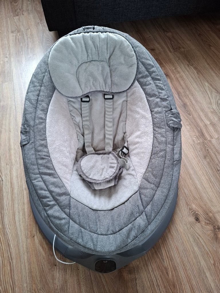 Elektrisch Wipstoel met afstandsbediening, rookvrij huis, Kinderen en Baby's, Gebruikt, Wipstoel, Met gordel(s) of riempje(s)