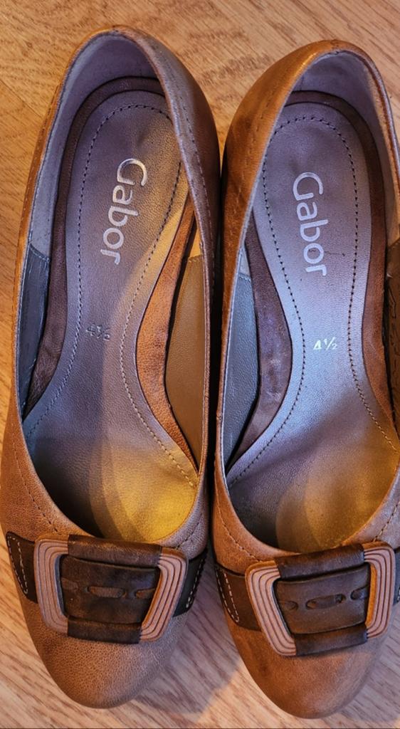Mooi Gabor! Pumps op de hakken, GOEDKOOP!!, Ophalen of Verzenden, Zo goed als nieuw
