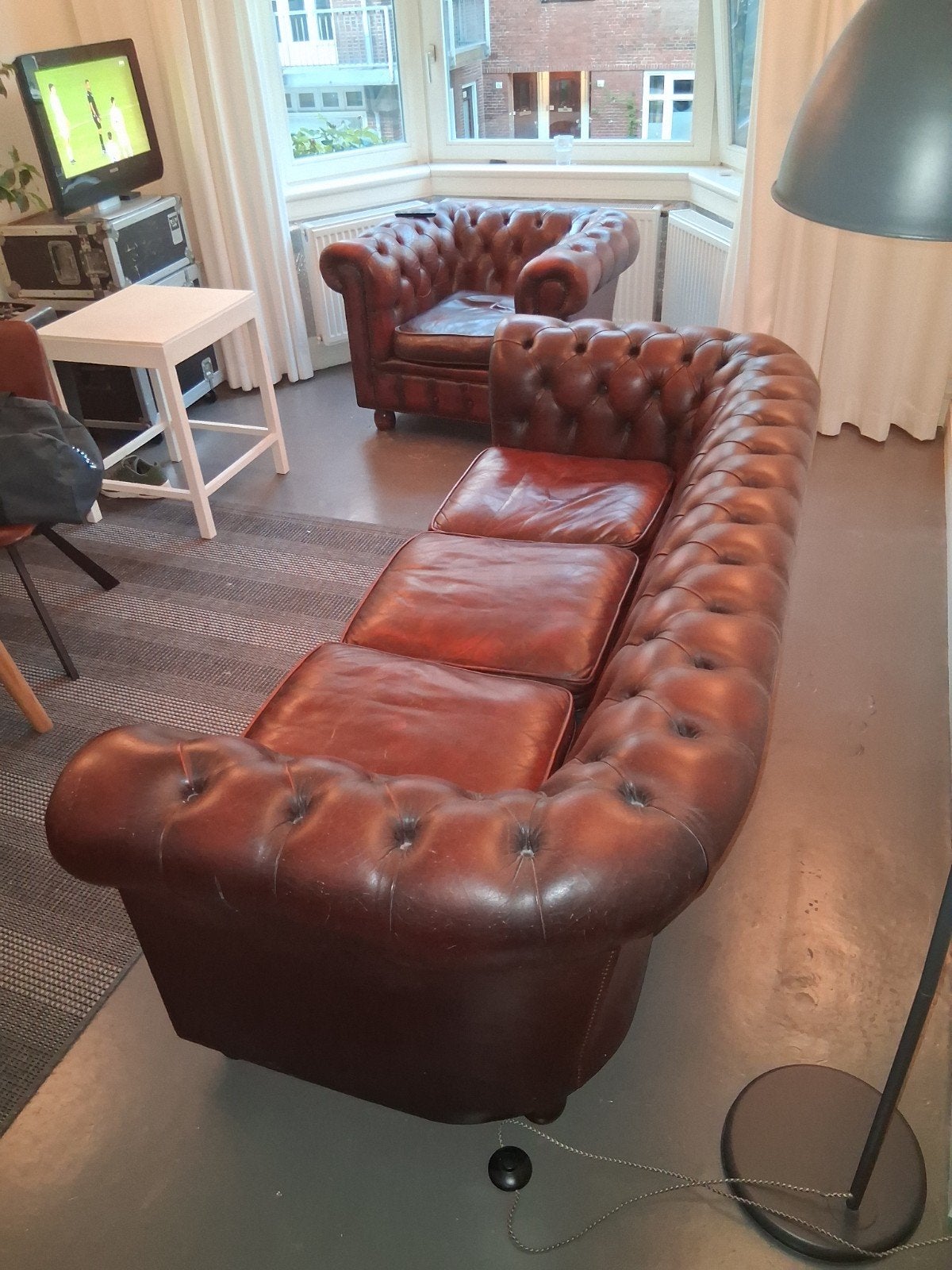 Chesterfield driezits bank, donker bruin, 212 bij 87 cm, Ophalen, Klassieke Chesterfield, 125 cm of meer, Leer