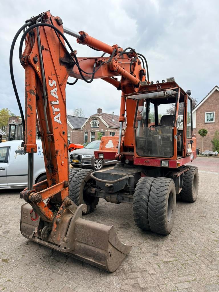 Atlas 1404 - 1988 - Met kenteken - Urenstand 13181, Zakelijke goederen, Machines en Bouw | Kranen en Graafmachines, Ophalen, Graafmachine