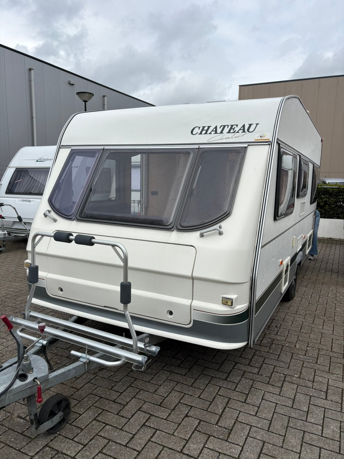 Chauteau Galista 466, Chateau, Rondzit, Particulier, Luifel