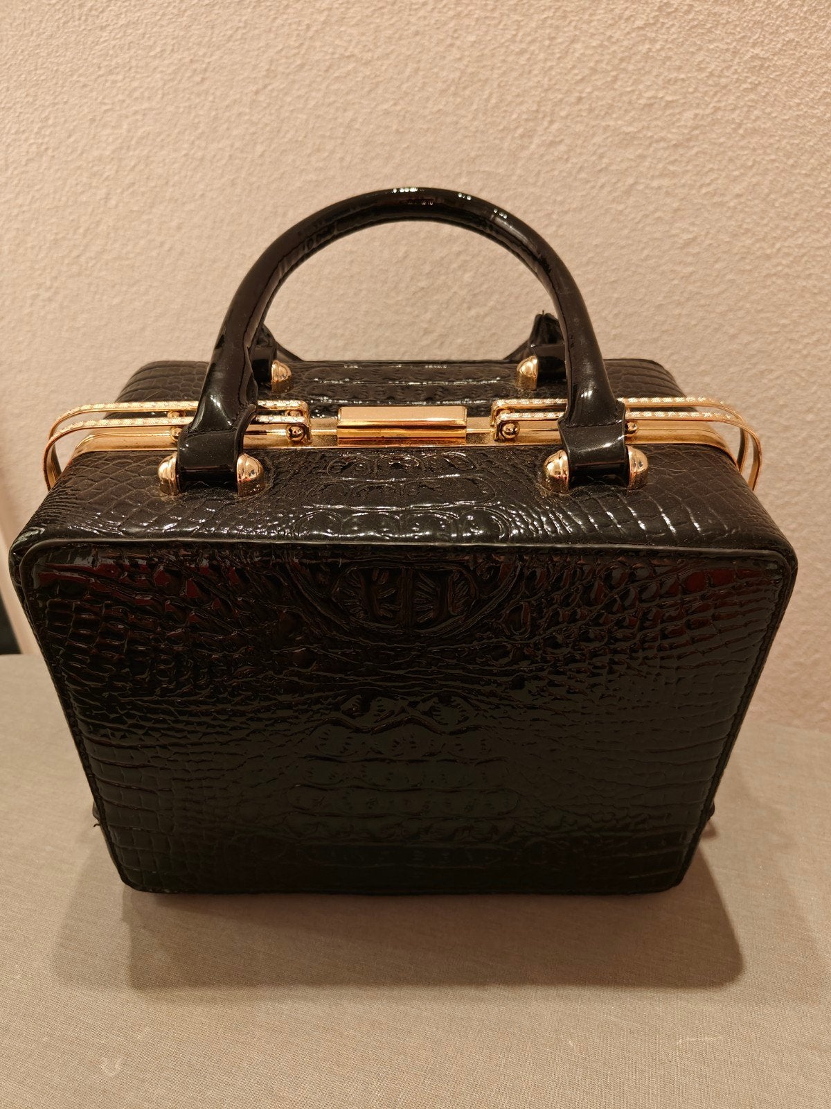 Zwarte Lak Toilettas - 27x17x23 cm, Ophalen of Verzenden, Zo goed als nieuw, Zwart, Hardcase