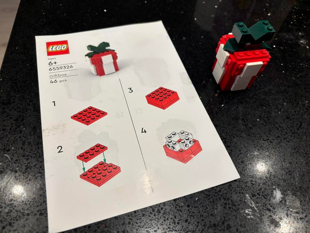 Lego Store Exclusive - Giftbox, Kinderen en Baby's, Speelgoed | Duplo en Lego, Ophalen of Verzenden, Zo goed als nieuw, Complete set