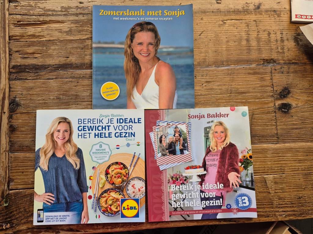 6 bananendozen vol met boeken - van alles wat, Boeken, Ophalen, Gelezen