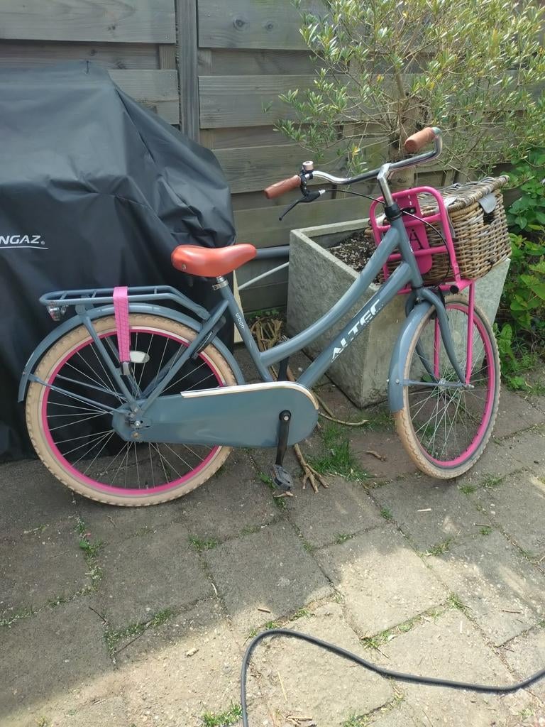 Meisjesfiets 26 inch, Ophalen, 26 inch of meer, Handrem