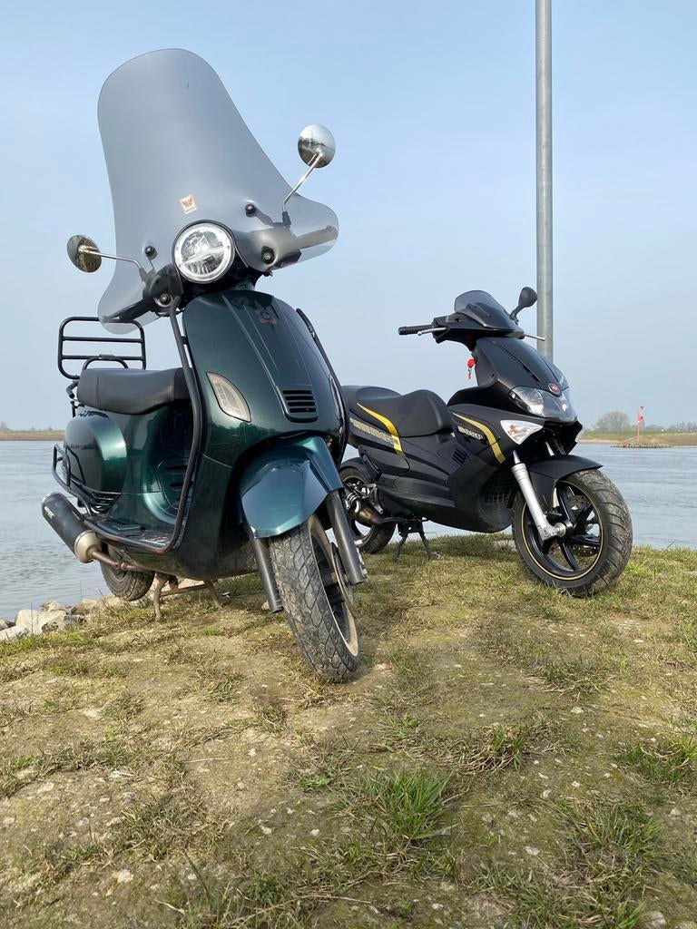 AGM scooter met windscherm - Groen, Ophalen, Gebruikt, Benzine