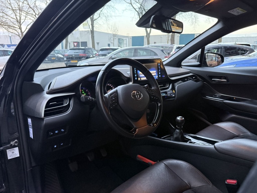 Toyota C-HR 1.2 Executive (bj 2017), Auto's, Voorwielaandrijving, Gebruikt, Euro 6, 116 pk