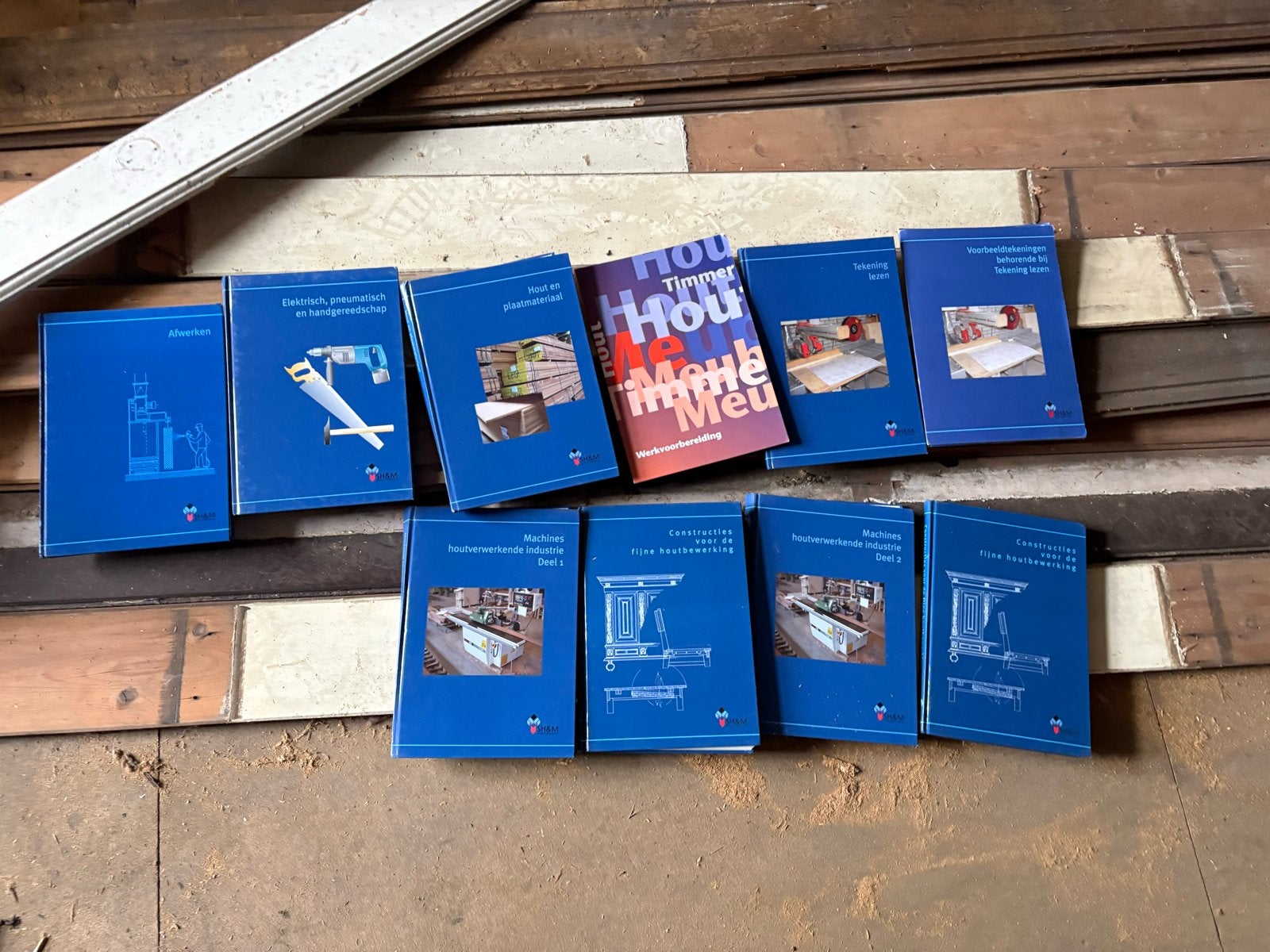 Set oude schoolboeken houtbewerking (2000-2004), Boeken, Ophalen of Verzenden, Gelezen, Overige niveaus, Overige vakken