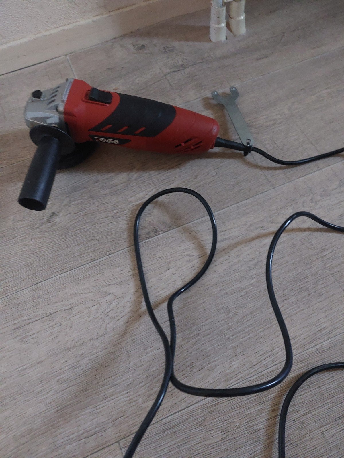 slijptol Tekoop, Ophalen of Verzenden, Zo goed als nieuw, Minder dan 700 watt, Haakse handslijpmachine