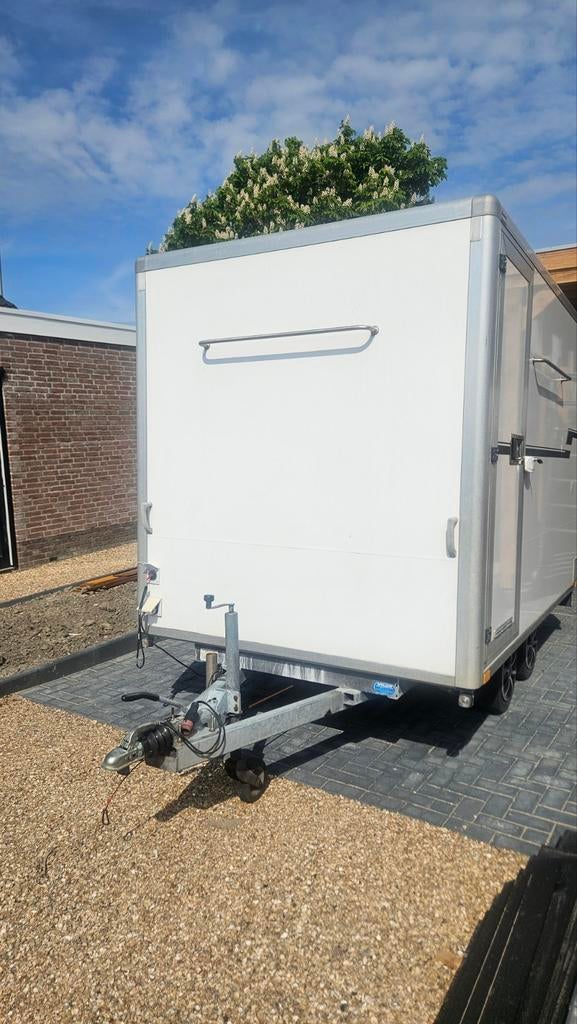 Gesloten aanhanger met mover, 2000kg, kunststof/alu, Ophalen