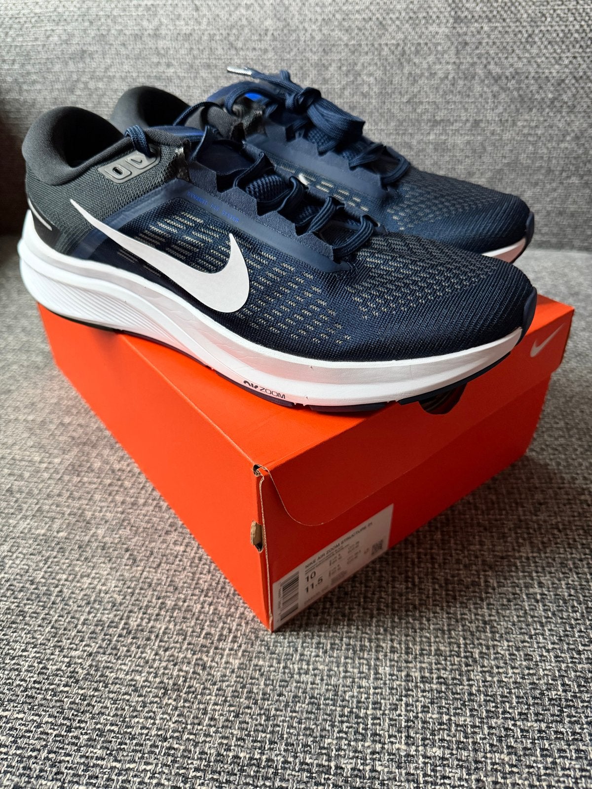 Nike Air Zoom Structure 24 - Maat 44 - Nieuw in doos, Kleding | Heren, Schoenen, Blauw, Sportschoenen, Nieuw, Ophalen of Verzenden