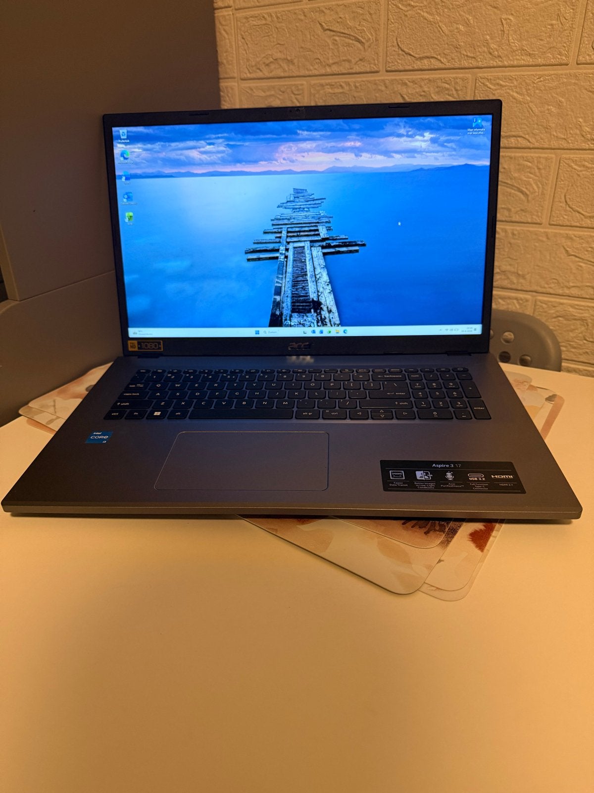 Acer Aspire 17 inch laptop - i3 N305, 8GB DDR5, 256GB SSD, Computers en Software, Met videokaart, 2 tot 3 Ghz, Qwerty, 8 GB