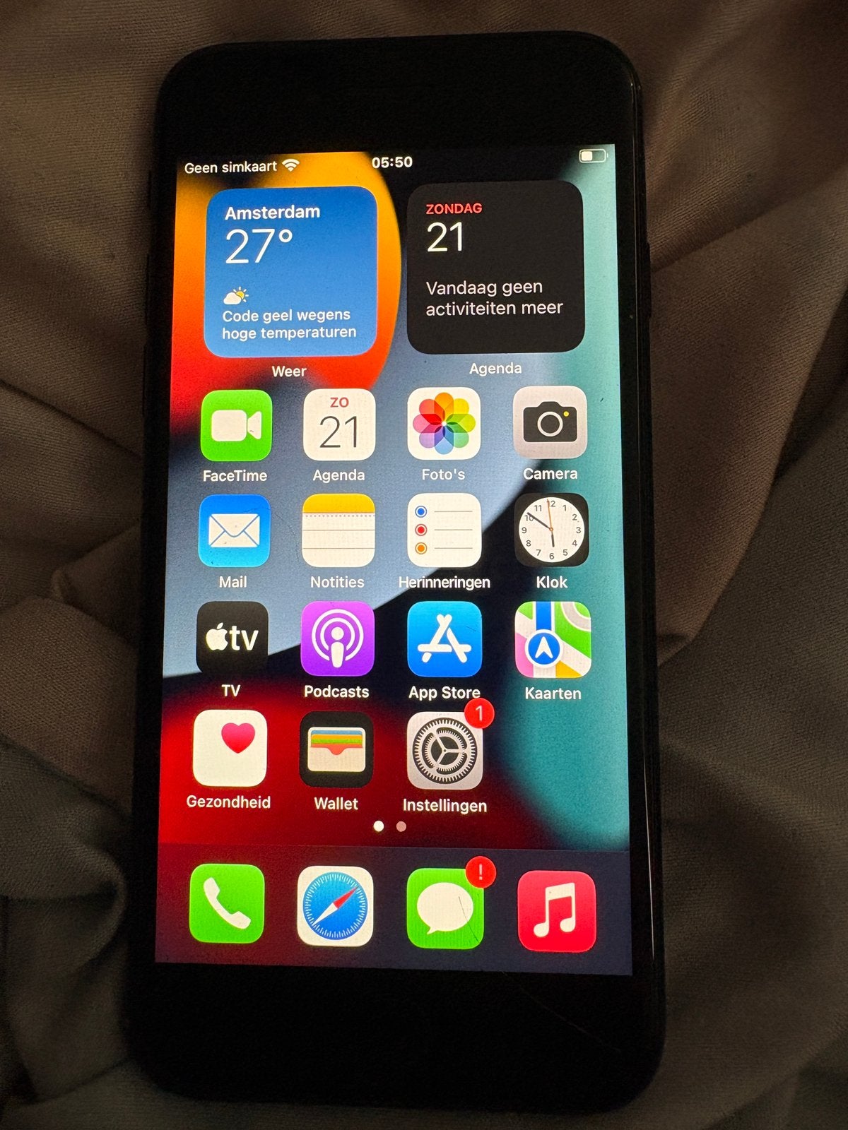 Iphone SE 2020 - werkt perfect!, Telecommunicatie, Mobiele telefoons | Apple iPhone, Zo goed als nieuw, 64 GB, Zonder abonnement