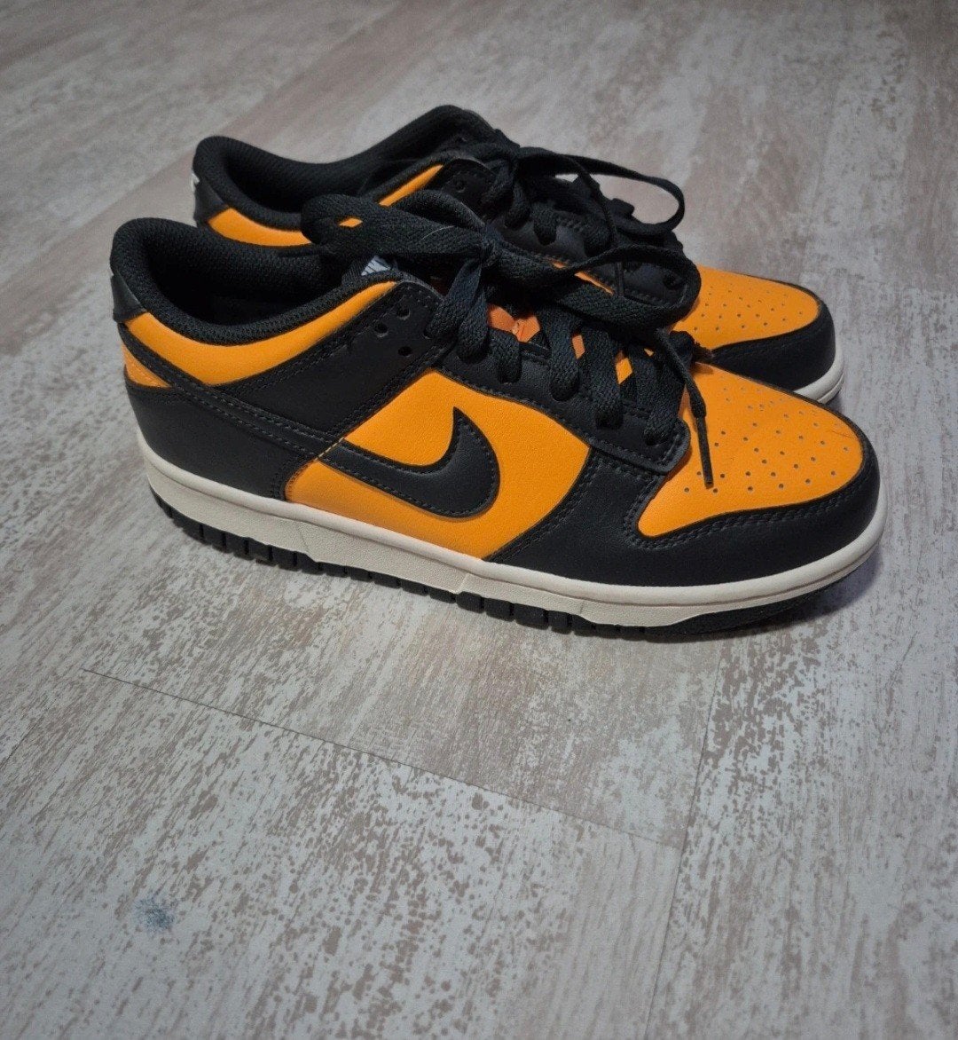 Nike Dunk Low - Maat 38,5, Nike, Oranje, Ophalen of Verzenden, Sneakers of Gympen