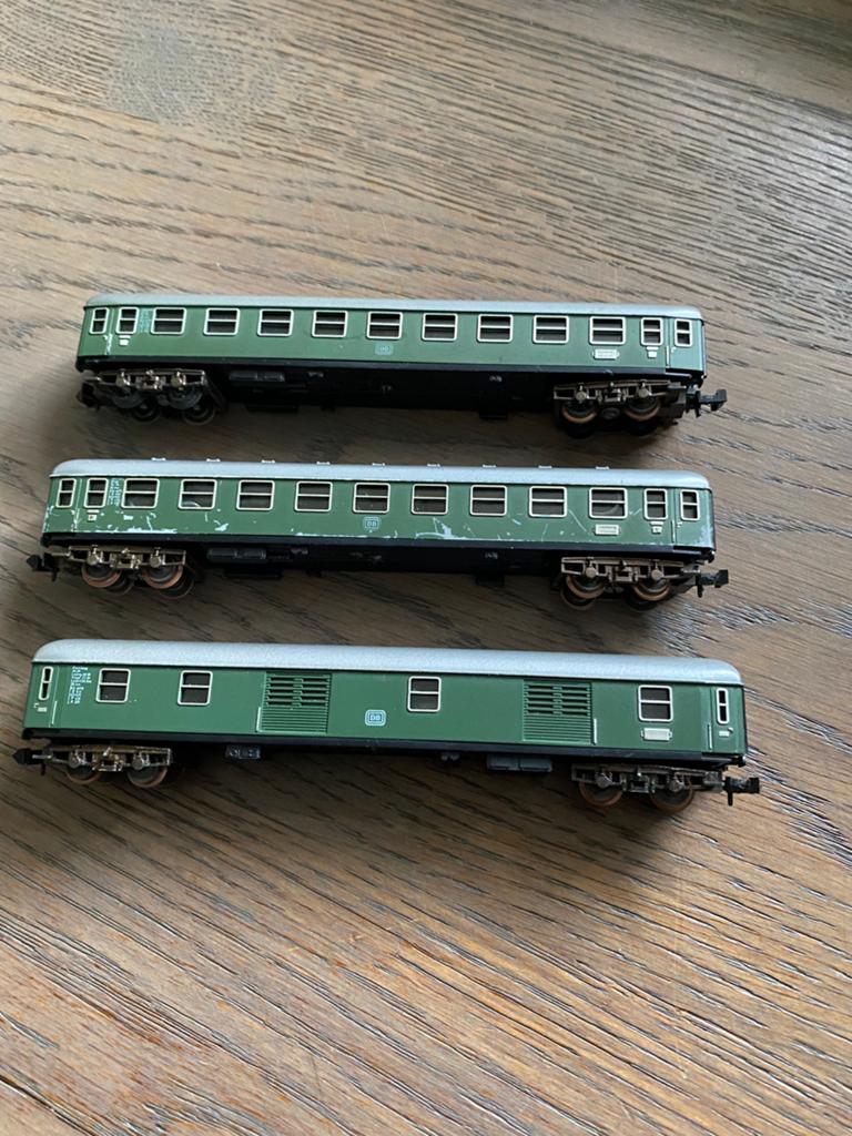 3x Groene DB Personenwagons - Gebruikt, Gebruikt, Gelijkstroom of Wisselstroom, Trix, Wagon