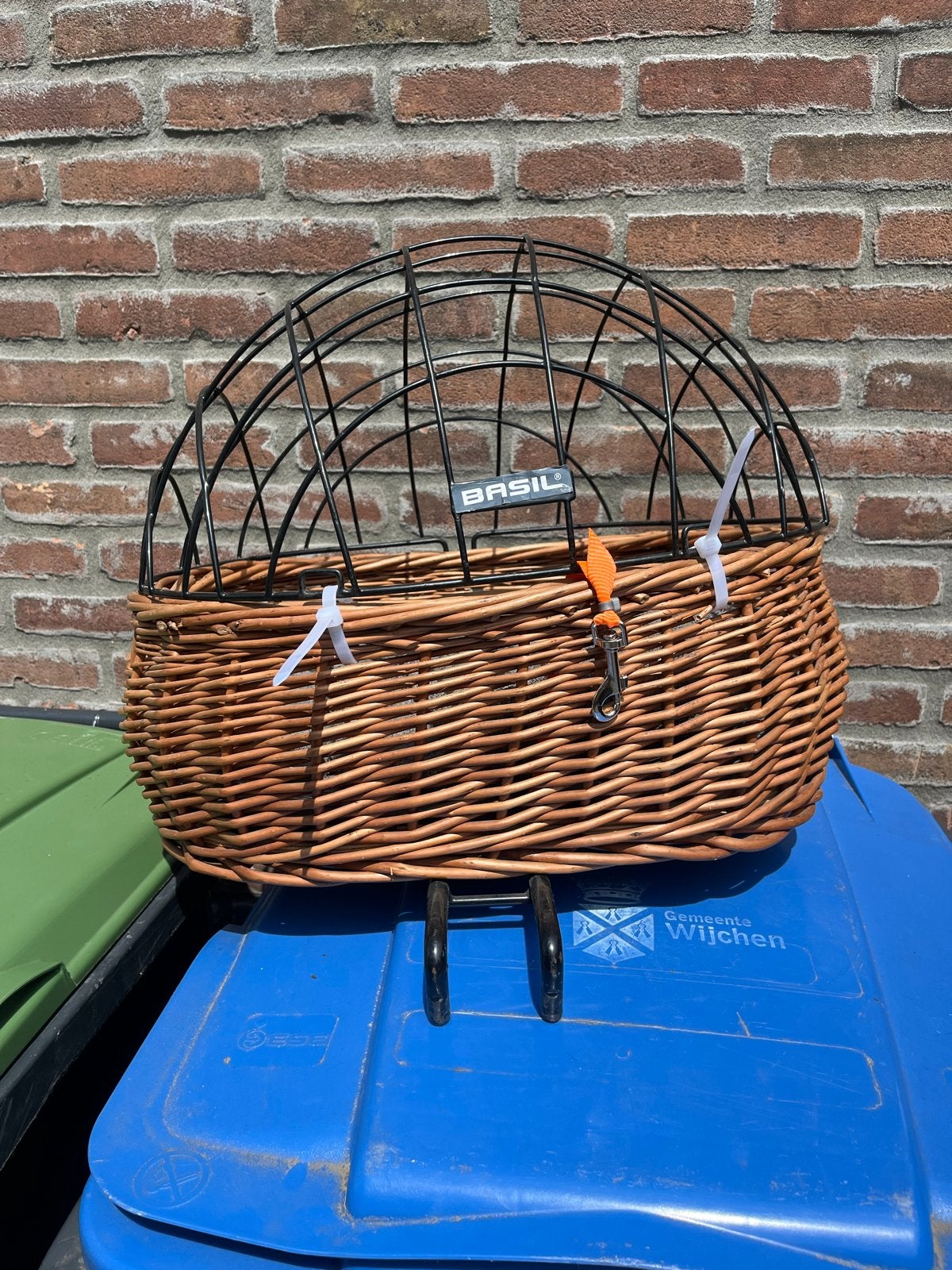 fietsmand hond, Fietsen en Brommers, Fietsaccessoires | Fietsmanden, Gebruikt, Fietsmand, Stuurbevestiging, Ophalen