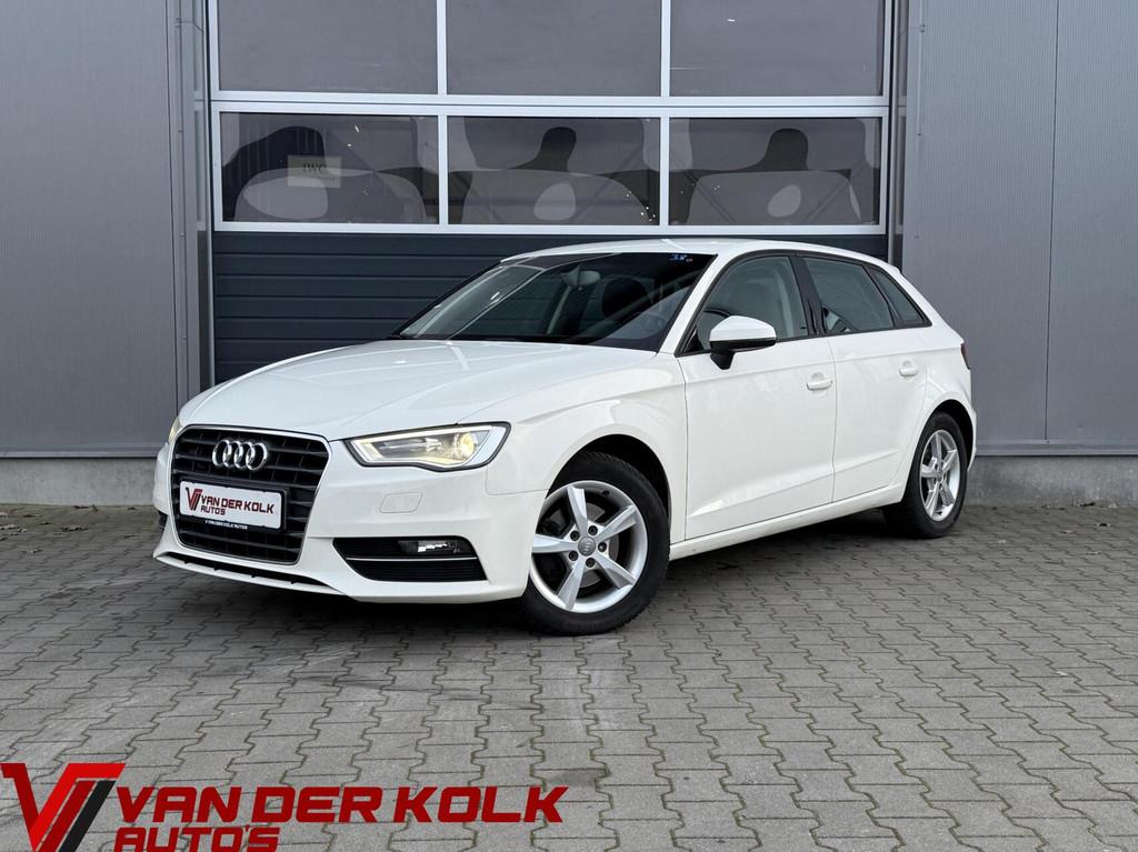 Audi A3 Sportback 1.4 TFSI Ambiente 5 Deurs | Xenon | Sensor, Voorwielaandrijving, Gebruikt, 4 cilinders, 19 km/l