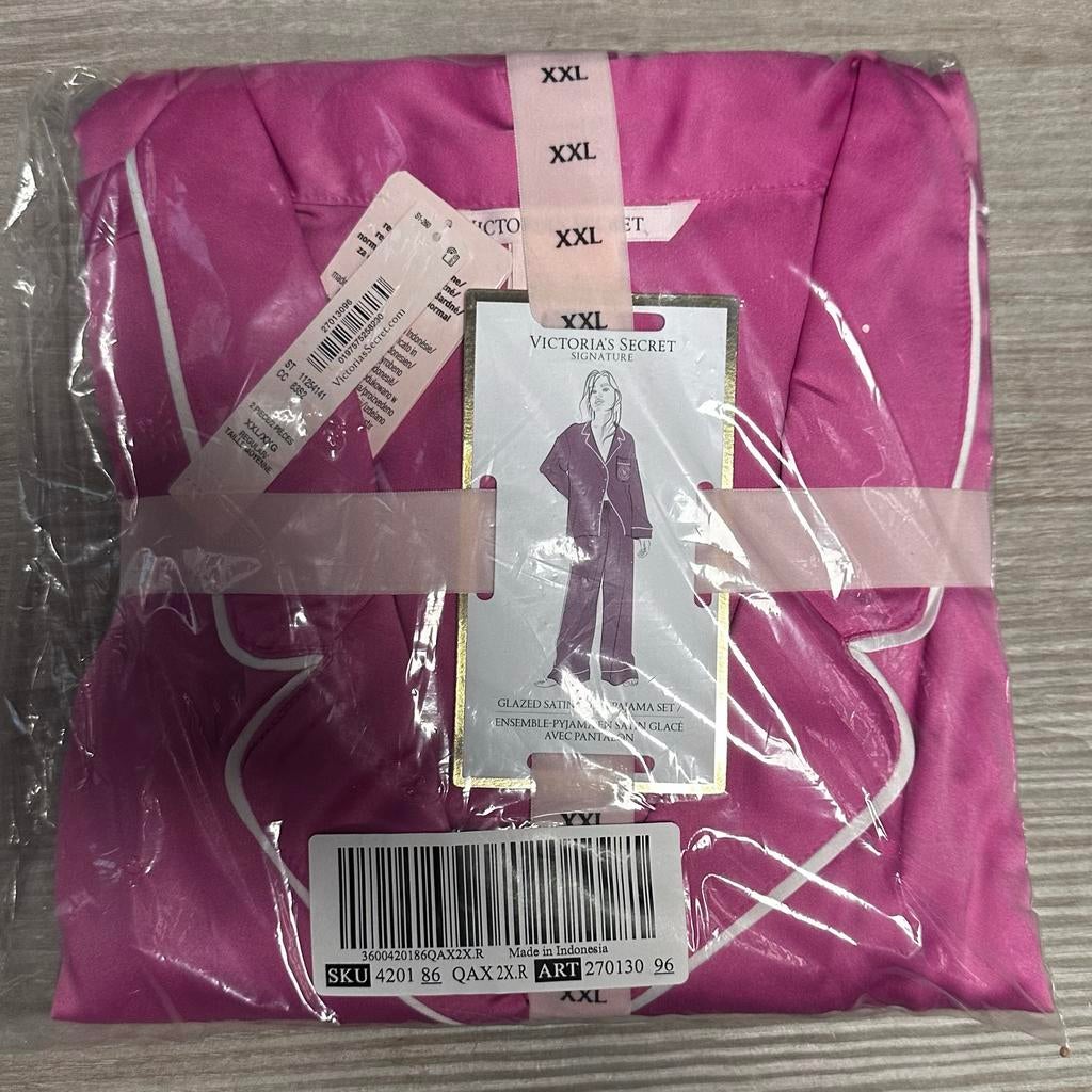Victoria's Secret Satijnen Pyjamaset XXL Nieuw, Ophalen of Verzenden, Nieuw, Maat 46/48 (XL) of groter