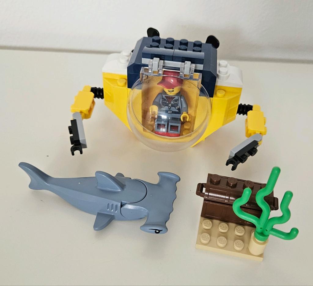 Lego City 60263 Onderzeeër met hamerhaai, Kinderen en Baby's, Speelgoed | Duplo en Lego, Zo goed als nieuw, Lego, Complete set