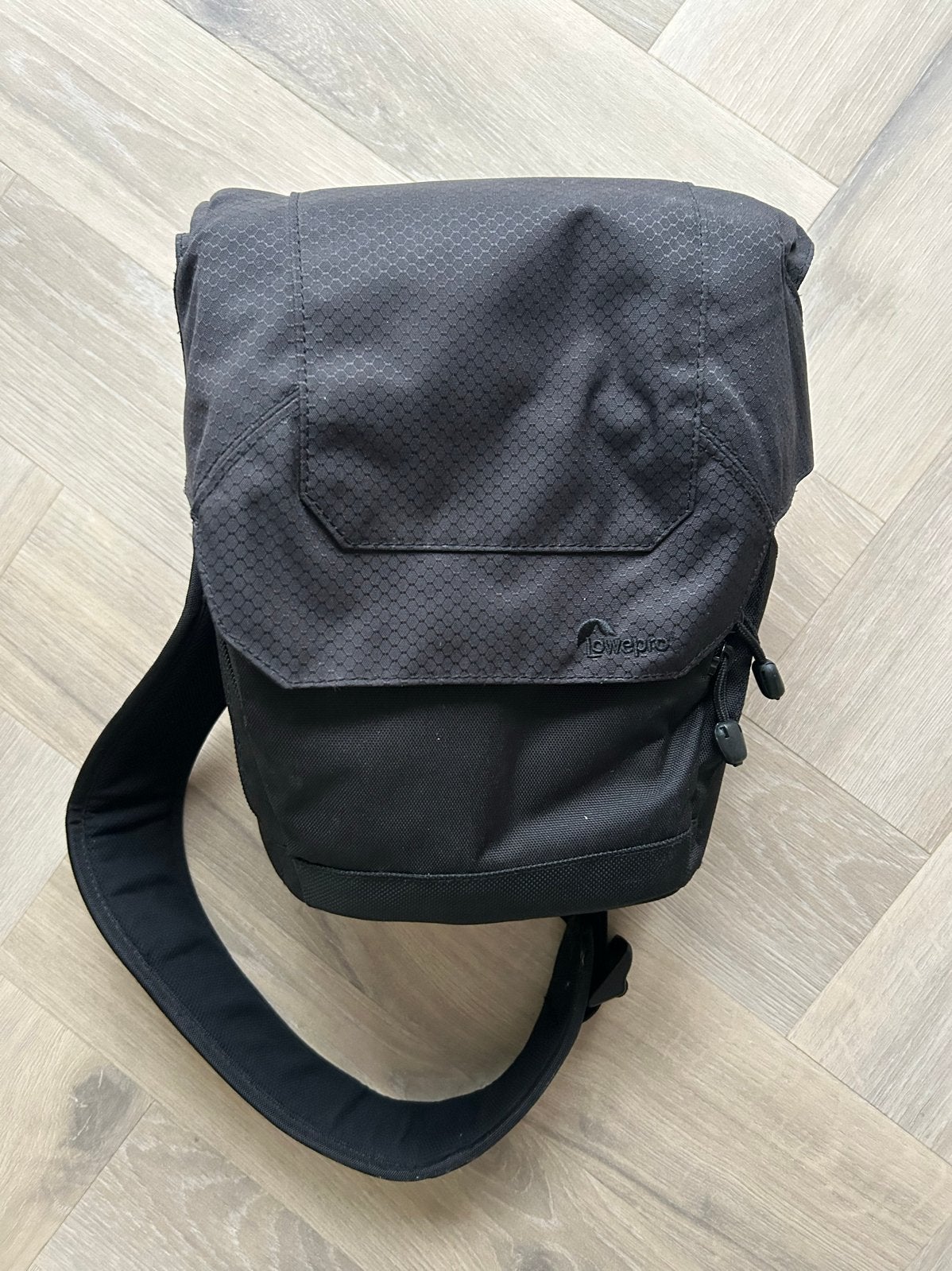 LowePro Photo Sling 150 Cameratas, Slingtas, Gevoerd, Ophalen of Verzenden, Zwart
