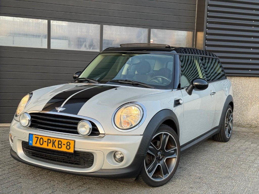 Mini Clubman ONE 2011 - Rally edition - Panoramadak -new APK, Auto's, Voorwielaandrijving, Euro 5, Stof, Clubman