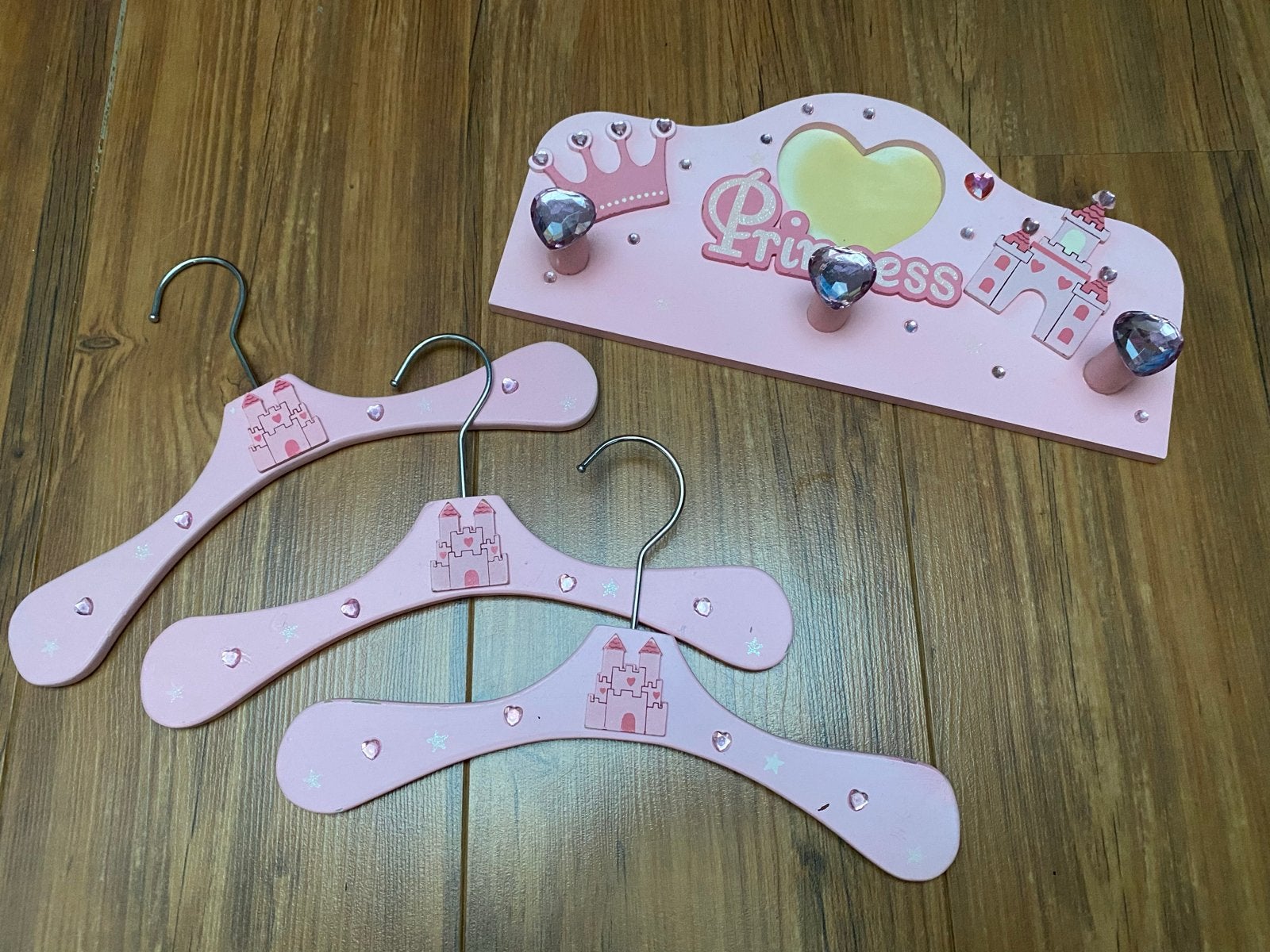 Roze prinsessen kapstokje met 3 hangers !, Ophalen, Overige merken, Zo goed als nieuw, Kapstokje
