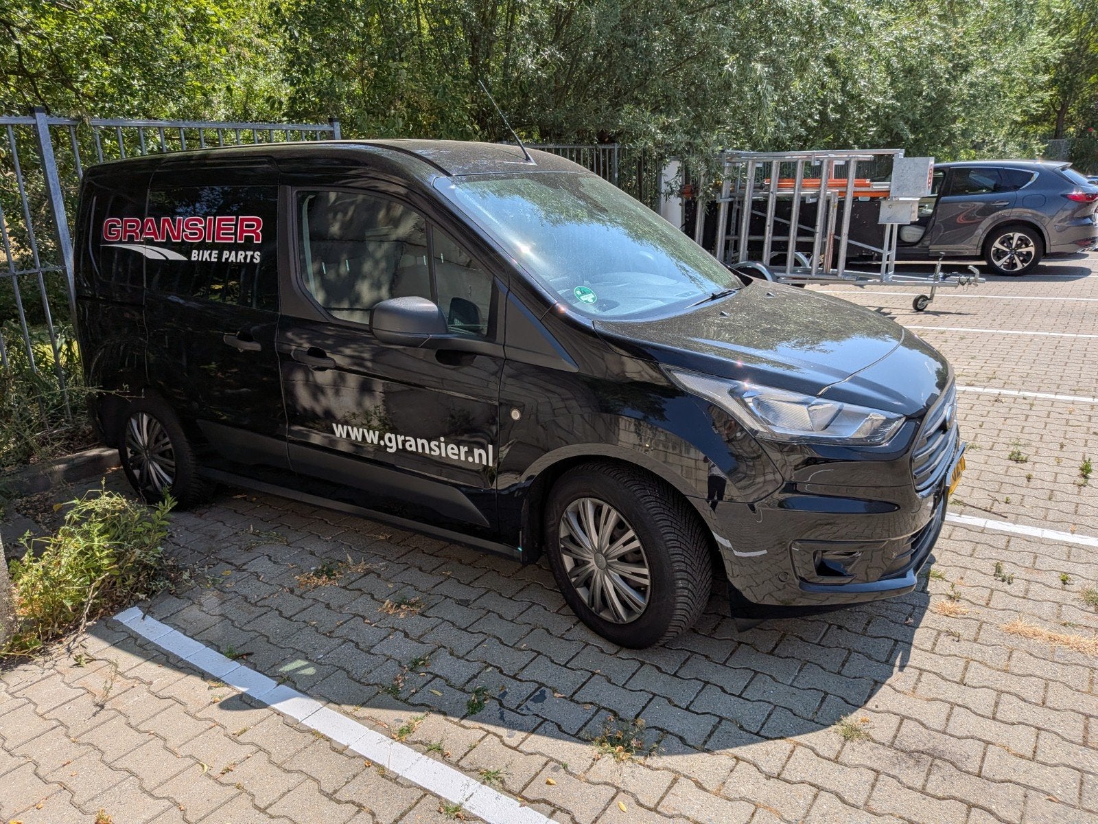 Ford Transit Connect 1.5 TDCI, 1ste eig, APK okt-2026, L1H1, Auto's, Bestelauto's, Voorwielaandrijving, Stof, 4 cilinders, Zwart