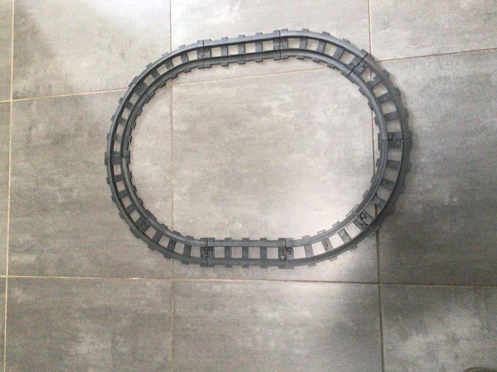 Duplo zwarte rails ovaal., Verzenden, Gebruikt, Duplo