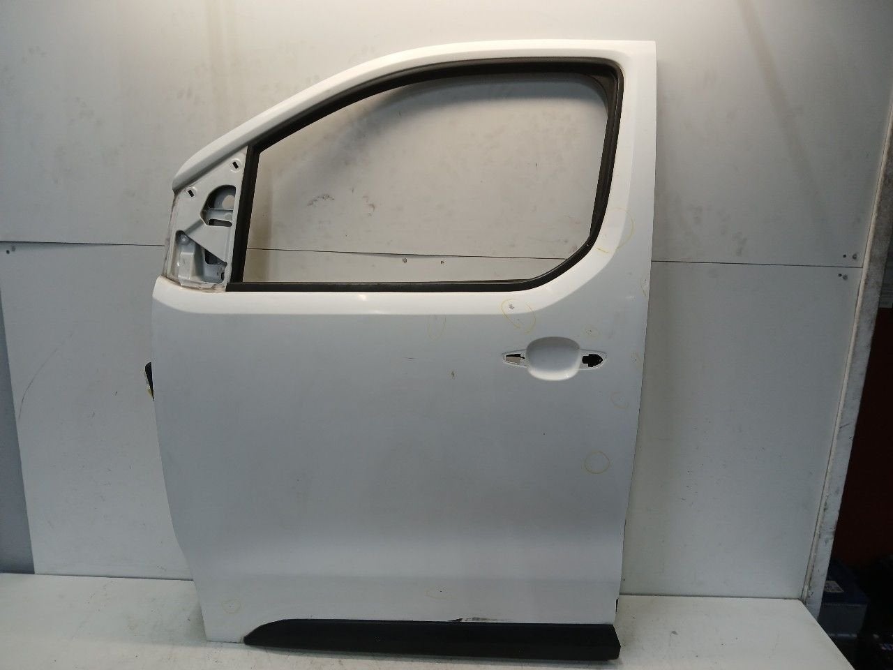 Portier links voor Peugeot Expert, Onderdelen@venauto.nl, Van der Ven Autorecycling B.V., Gebruikt, Citroën