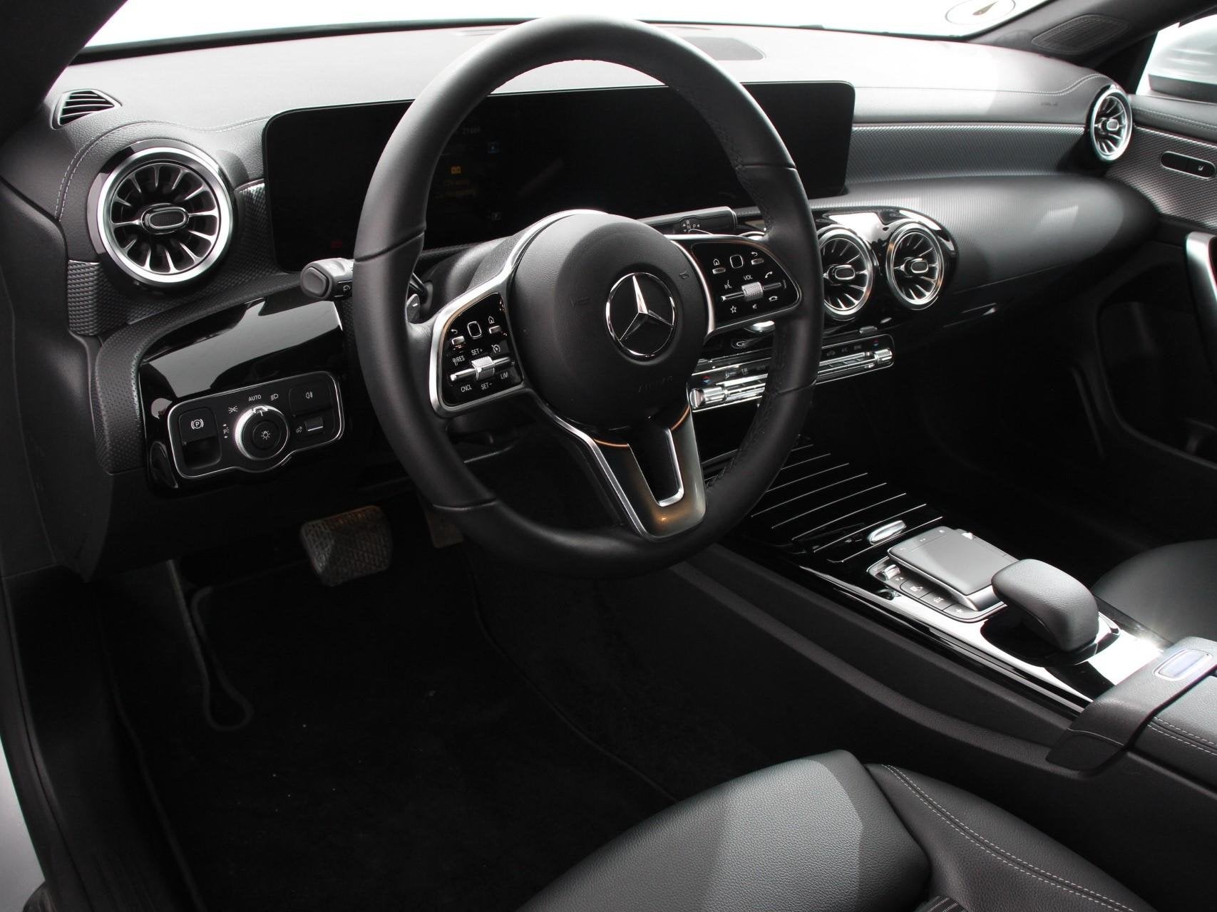 Mercedes-Benz CLA-klasse Shooting Brake 200 Progressive Prem, CLA, 730 kg, Gebruikt, Euro 6