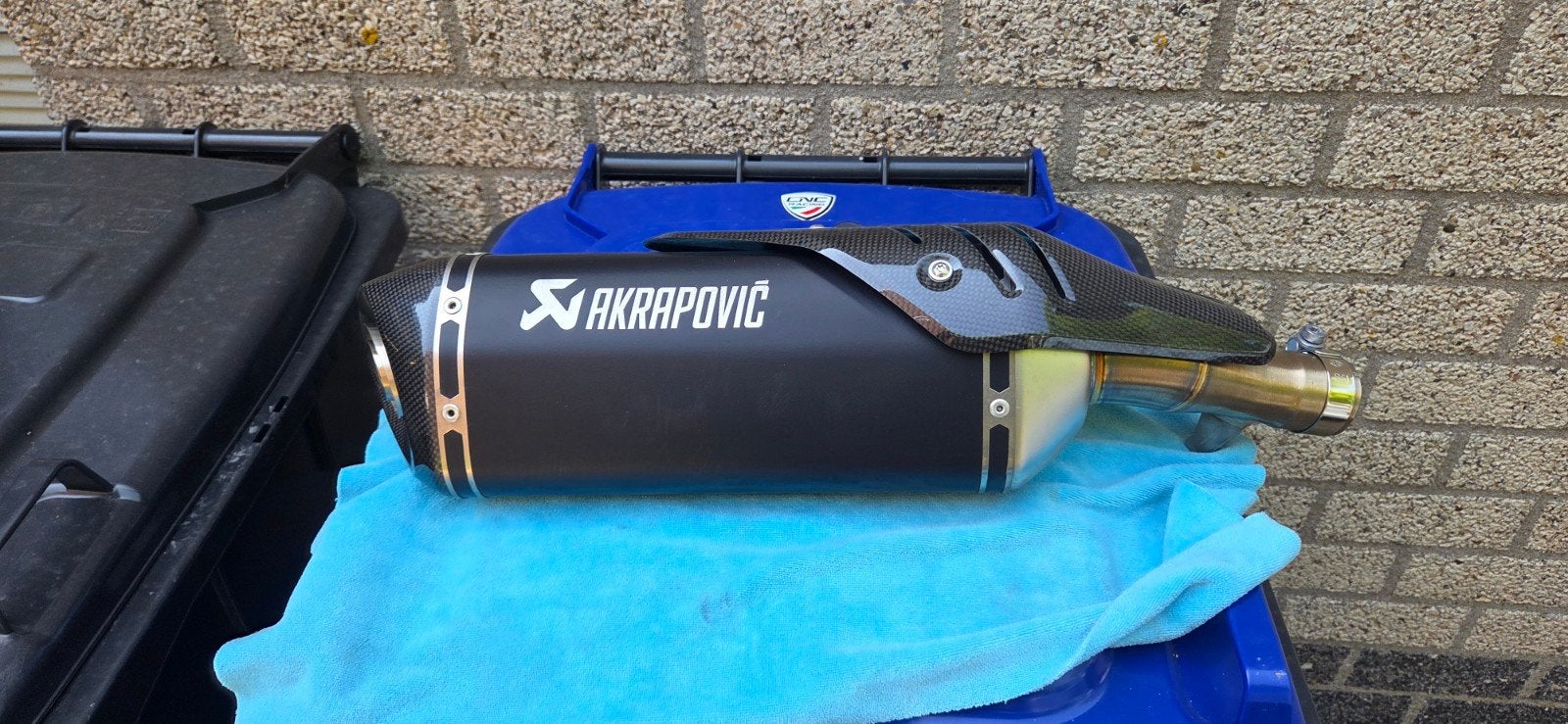 full akrapovic systeem voor honda xadv 750, Motoren, Ophalen, Nieuw