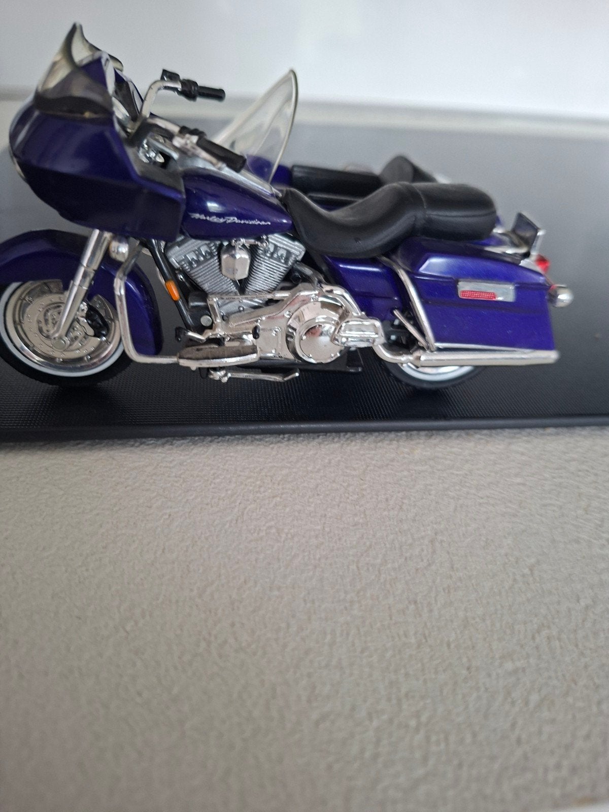 MAISTO HARLEY DAVIDSON FTLR ROAD GLIDE 2000, Ophalen of Verzenden