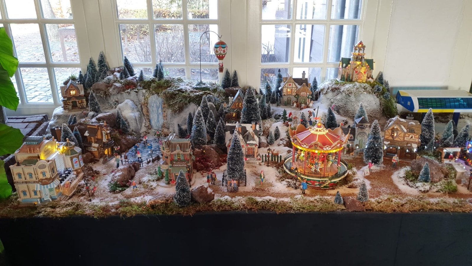 Compleet Lemax Kerstdorp – 17 items, skilift decoratie!, Diversen, Ophalen, Gebruikt