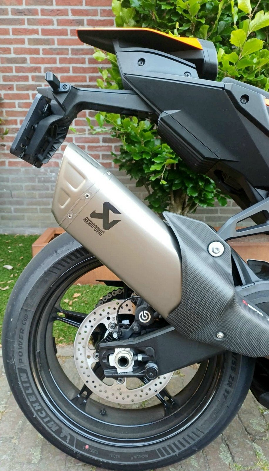Originele Akrapovic demper voor KTM 990RC R en 990 Duke, Motoren, Accessoires | Overige, Zo goed als nieuw, Ophalen of Verzenden