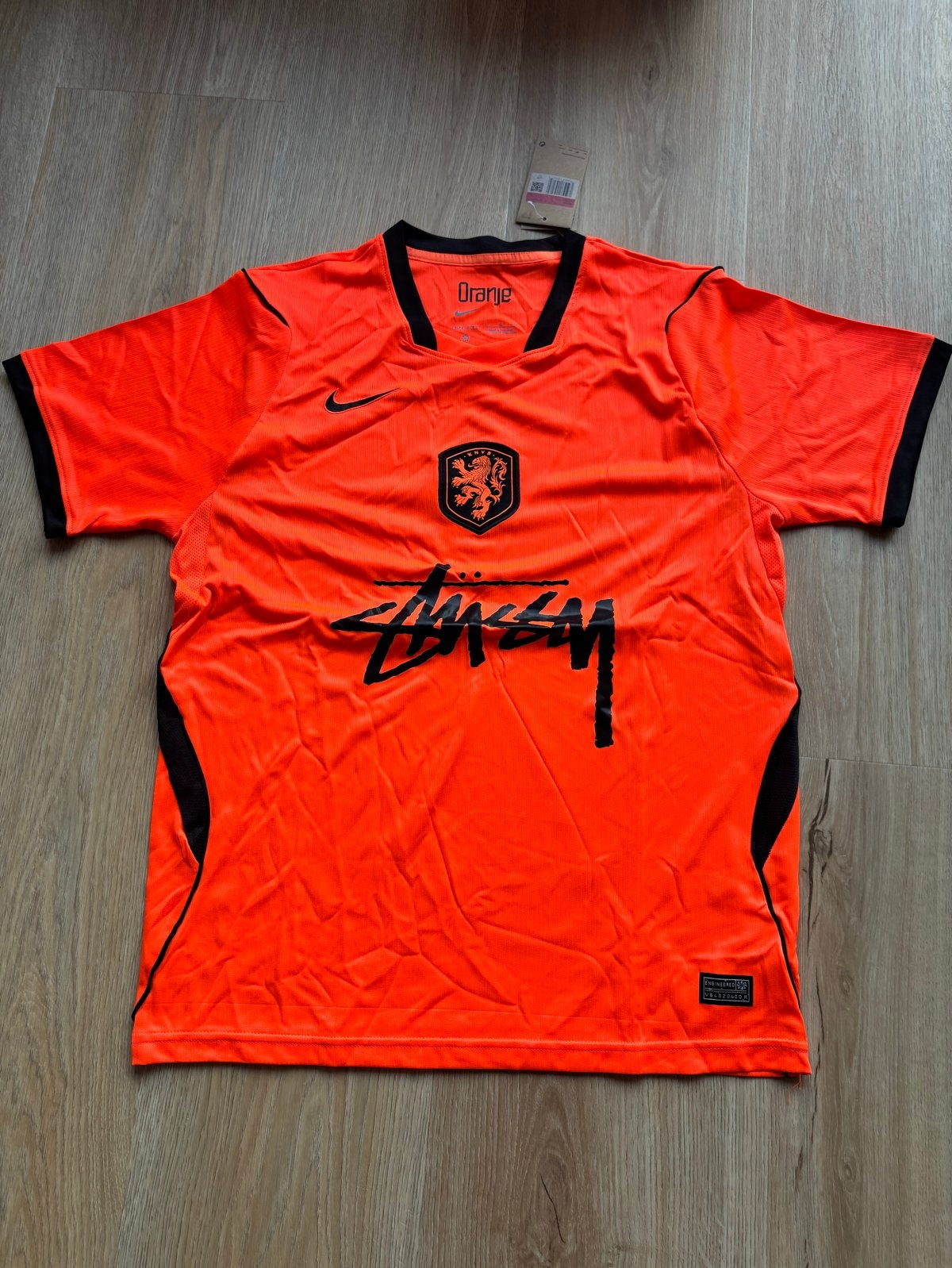 Stussy x Nike Oranje voetbalshirt - Nieuw met kaartjes, Verzenden, Nieuw, Maat 52/54 (L), Oranje