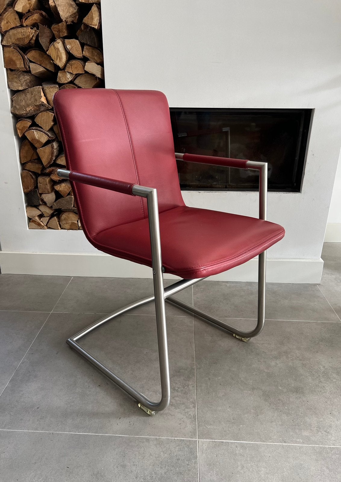 4/6/8 rood lederen Henders en Hazel design eetkamerstoelen, ---, Henders en Hazel, Ophalen of Verzenden, Zo goed als nieuw