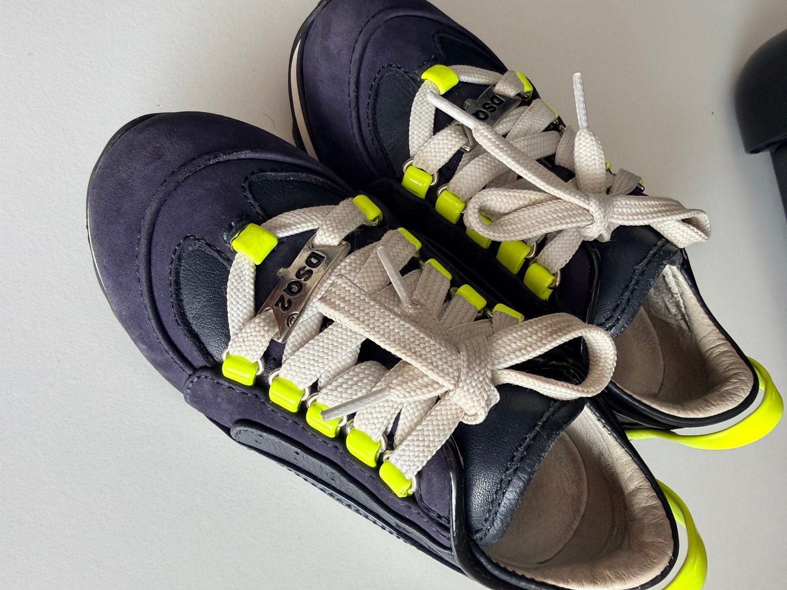 Dsquared kinderschoenen maat 26, Ophalen, Zo goed als nieuw, Schoenen